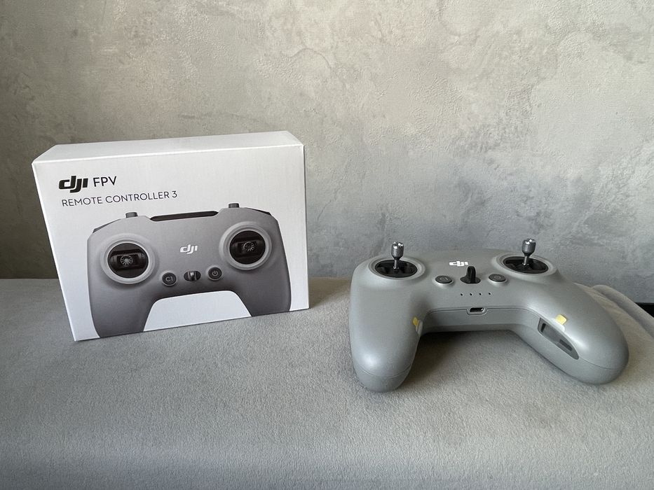 【訳あり品】DJI FPV REMOTE CONTROLLER V1 Mode2 訳あり品】DJI FPV REMOTE CONTROLLER V1 Mode2（Amazon.com