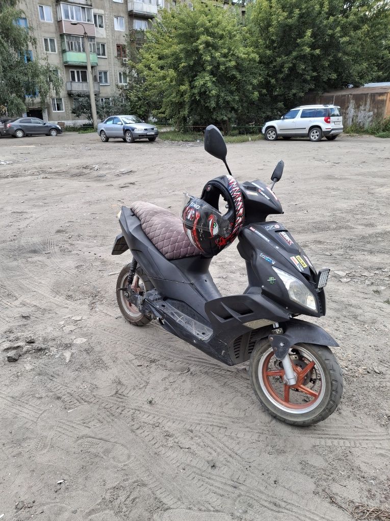 Продам мопед срочно