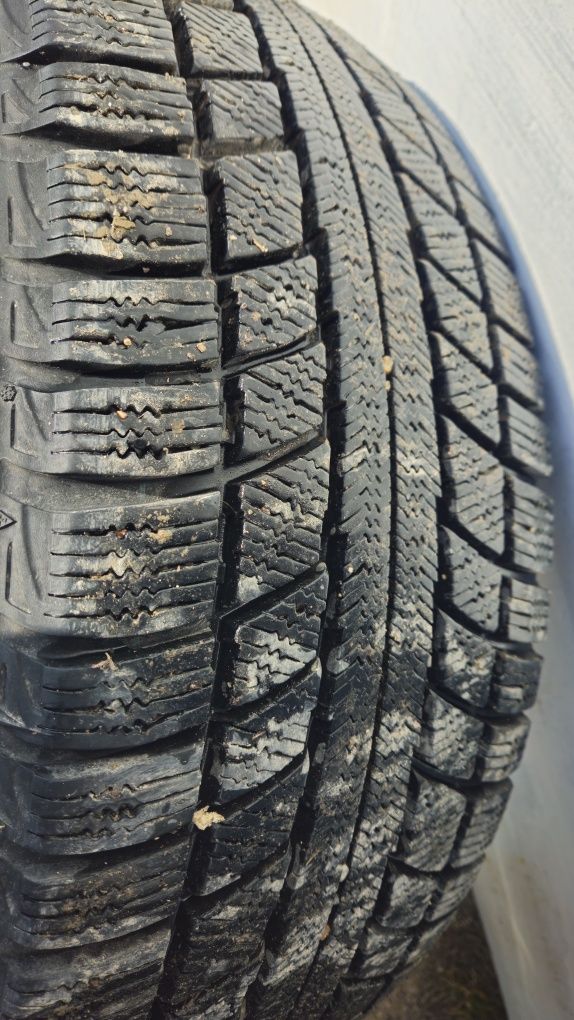 Диски с зимними шинами r18 131 bmw
R18 131 стиль