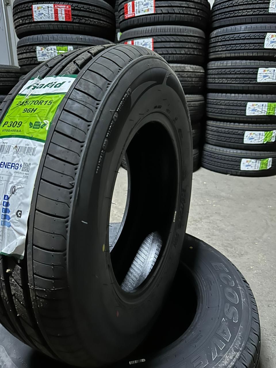 Rapid 205/70R15 P309 96H