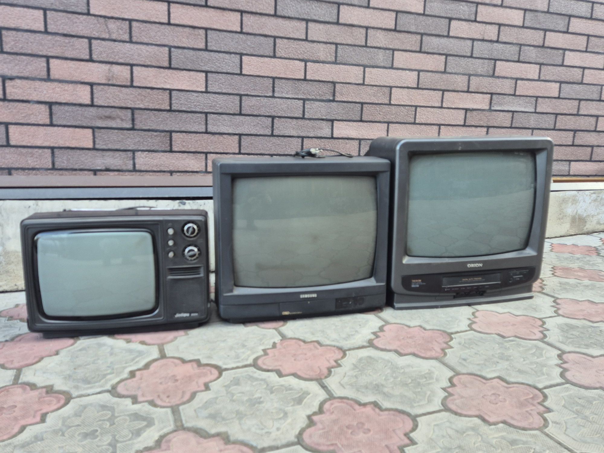 Телевизоры, сабвуфер, магнитофон