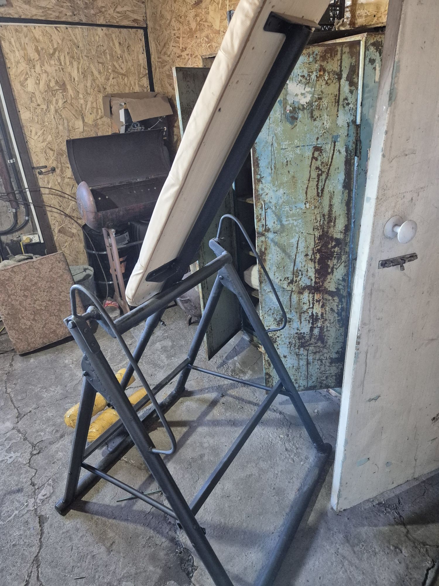 Продам инверсионный стол , для растяжки позвоночника