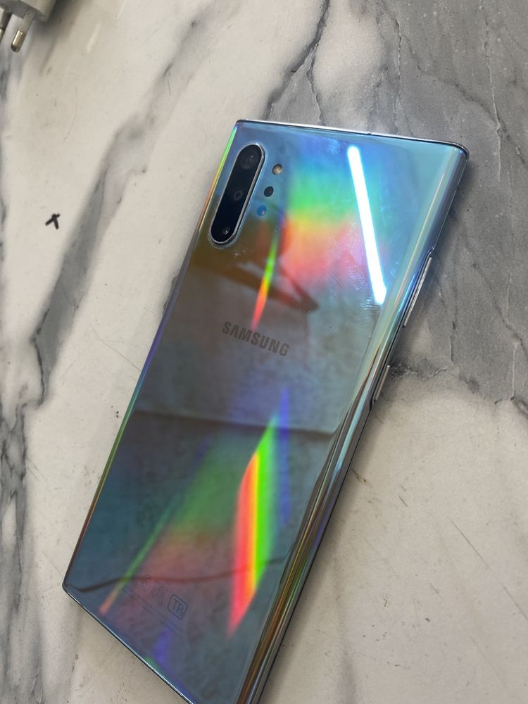 Samsung Note 10+ состояние почти новый