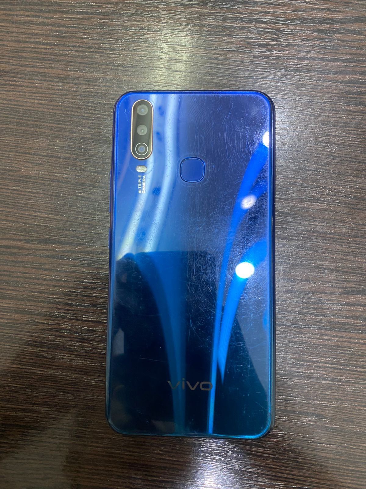 Телефон VIVO Y12