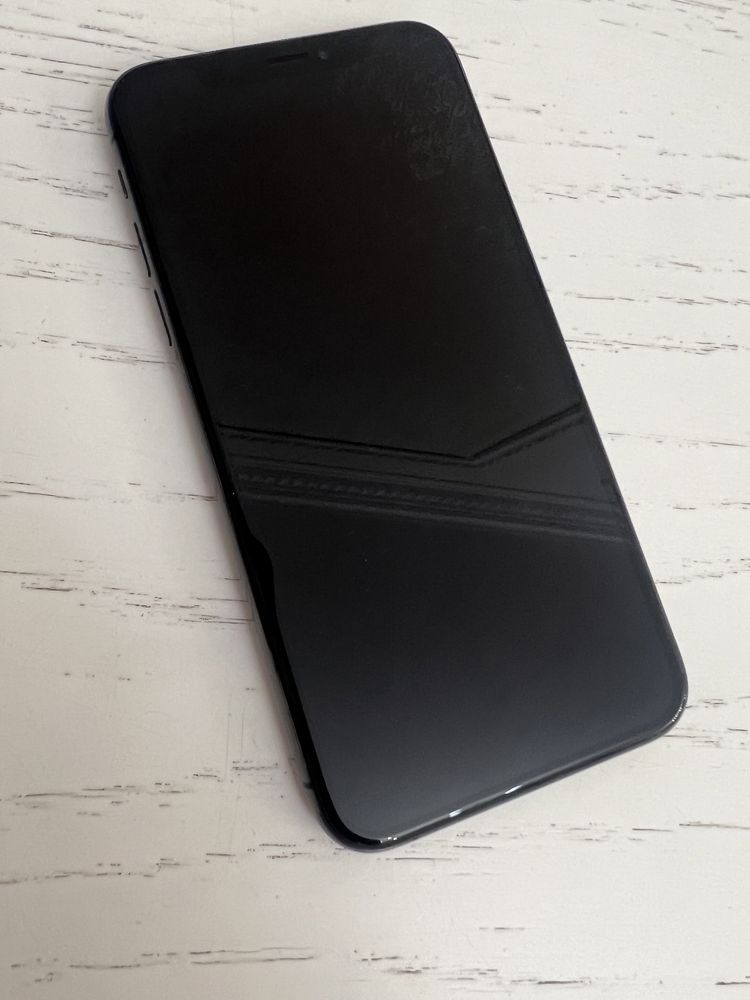 iPhone XS 64 GB (чёрный)