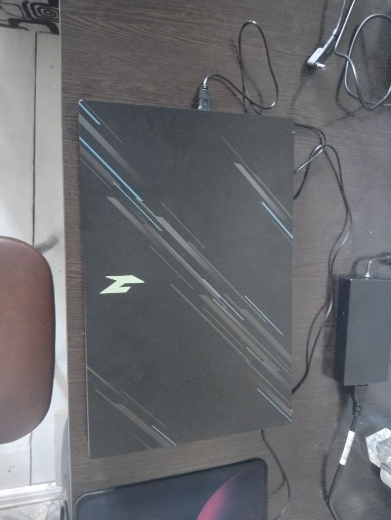 Продам игровой ноутбук Acer Nitro V 15