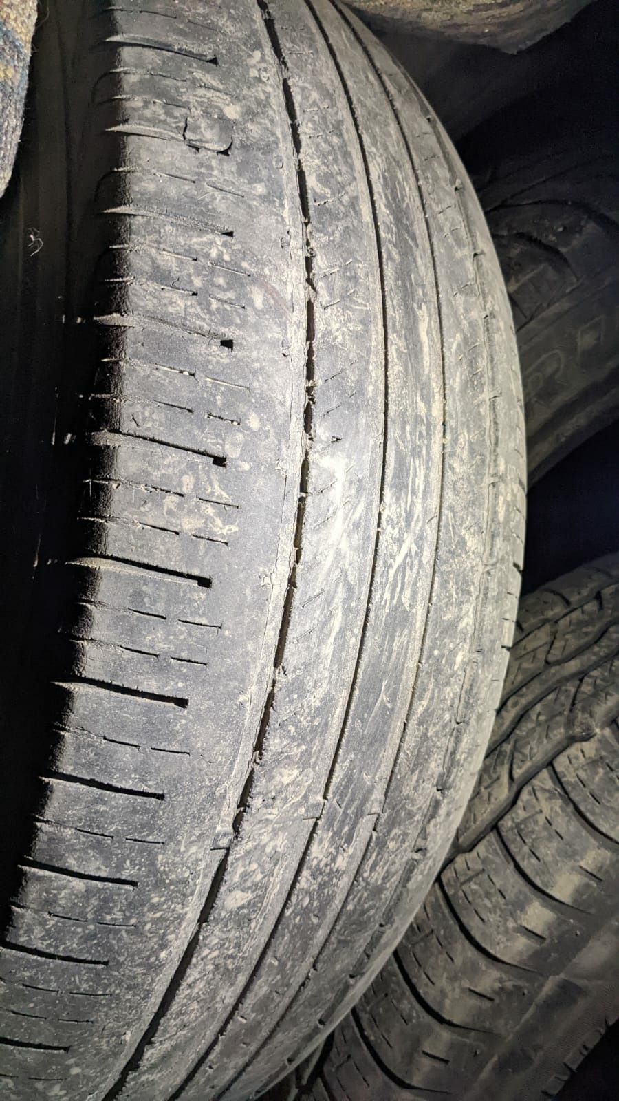 Лето Dunlop 225/65/17, зима Bridgestone 225/65/17