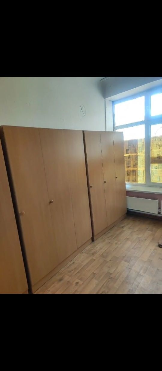 Шкафы почти новый