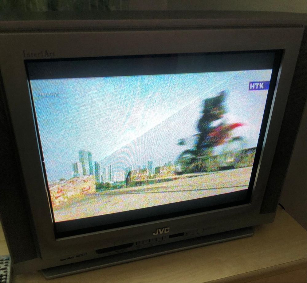 Продаю телевизор JVC