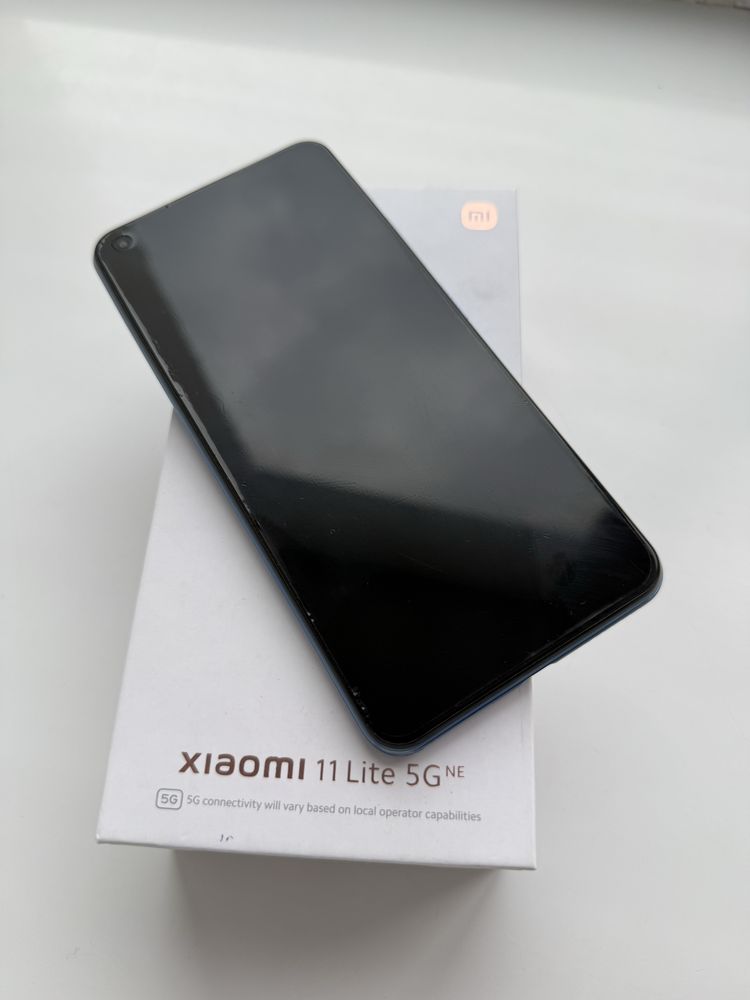Продам Xiaomi Mi 11 Lite 5G NE
