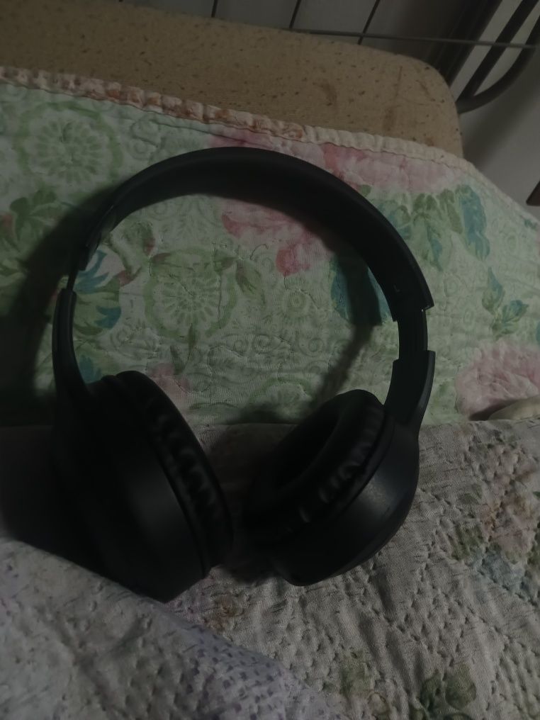 Наушники черные б/у