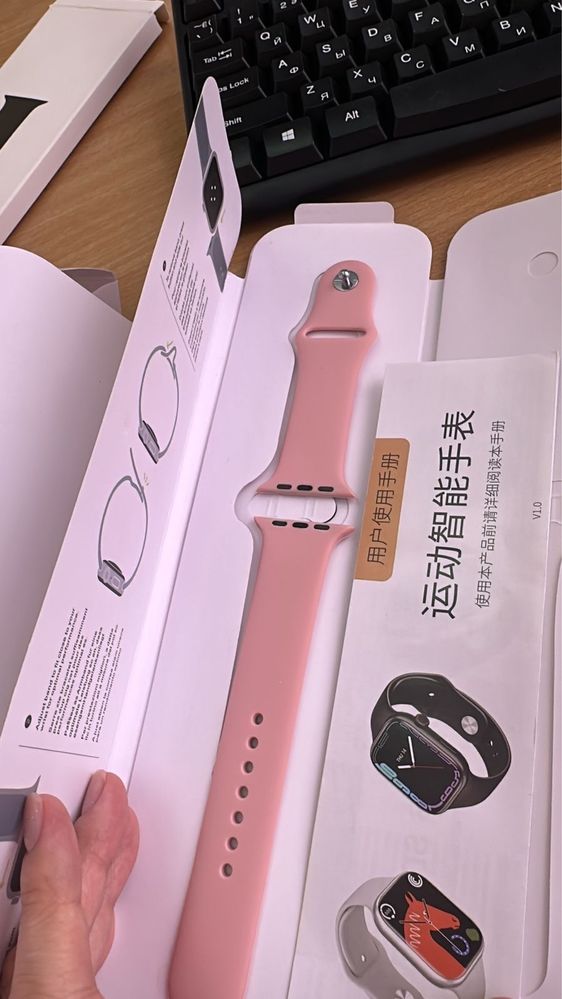 Apple Wach серого цвета