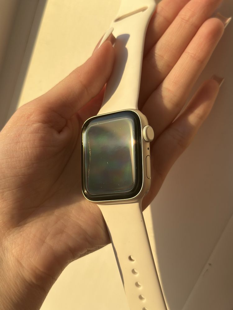 продам apple watch se2