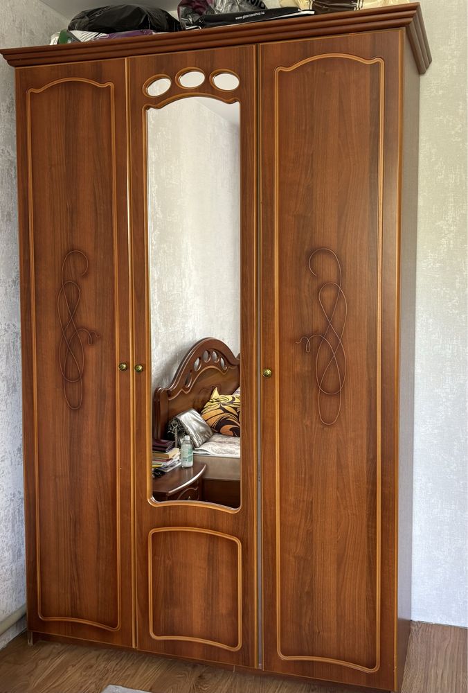 Спальный гарнитур