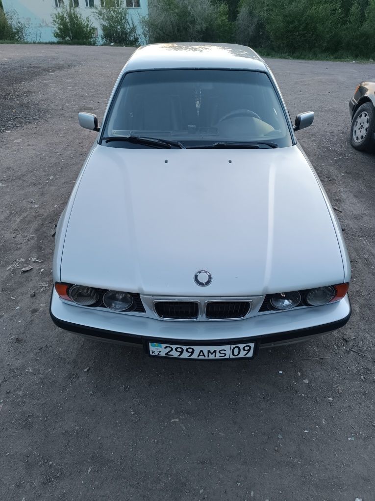 Продам авто  бмв 520