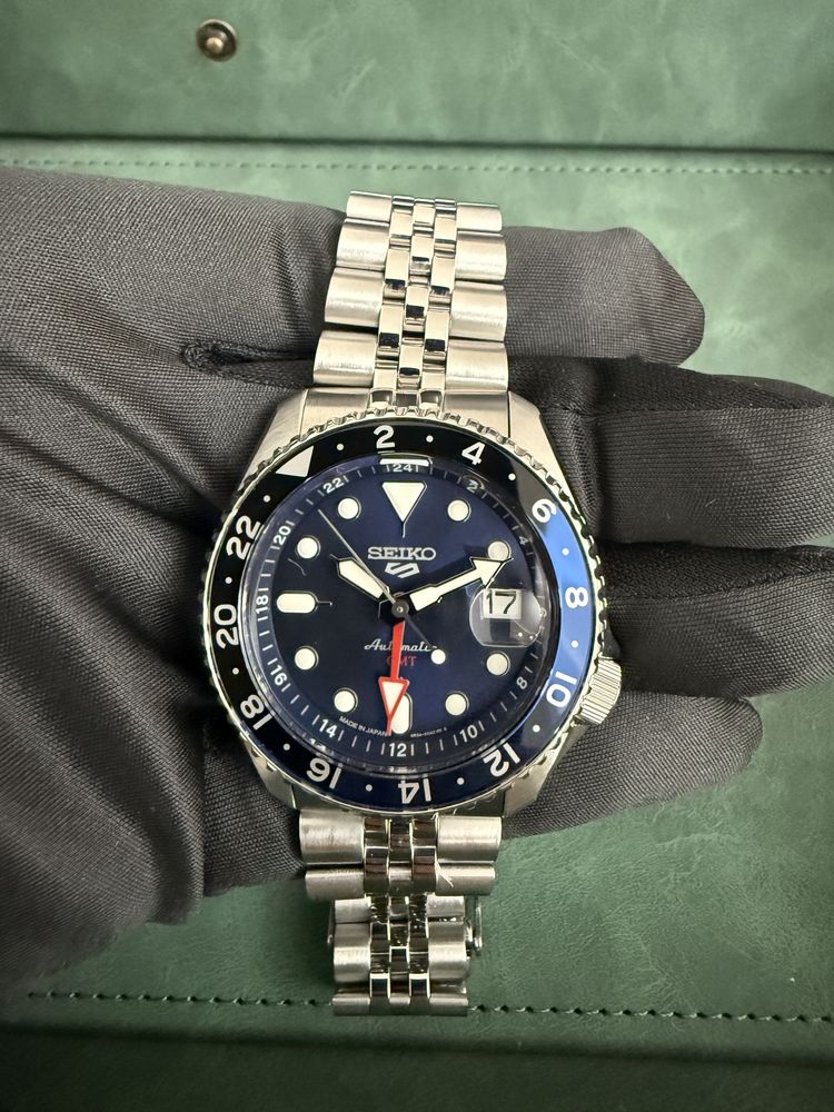 Seiko SSK003 “Batman” GMT – новые, полный комплект
