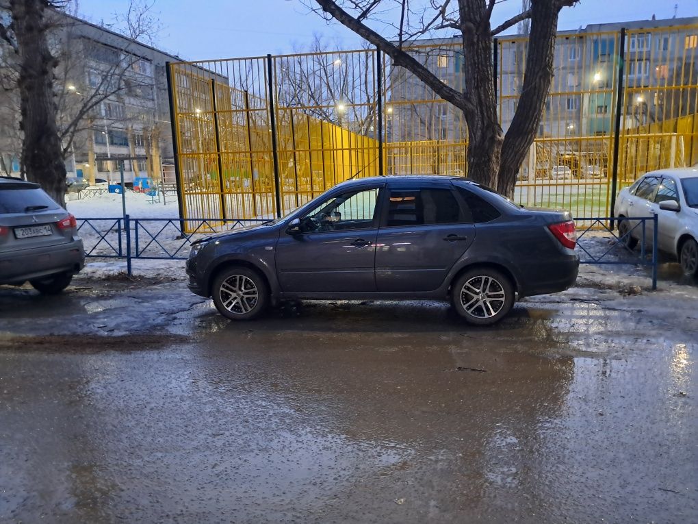 Продам Гранту в отличном состояний