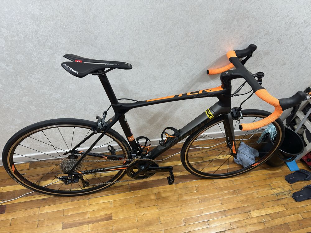 Шоссейный велосипед Giant tcr advanced 1