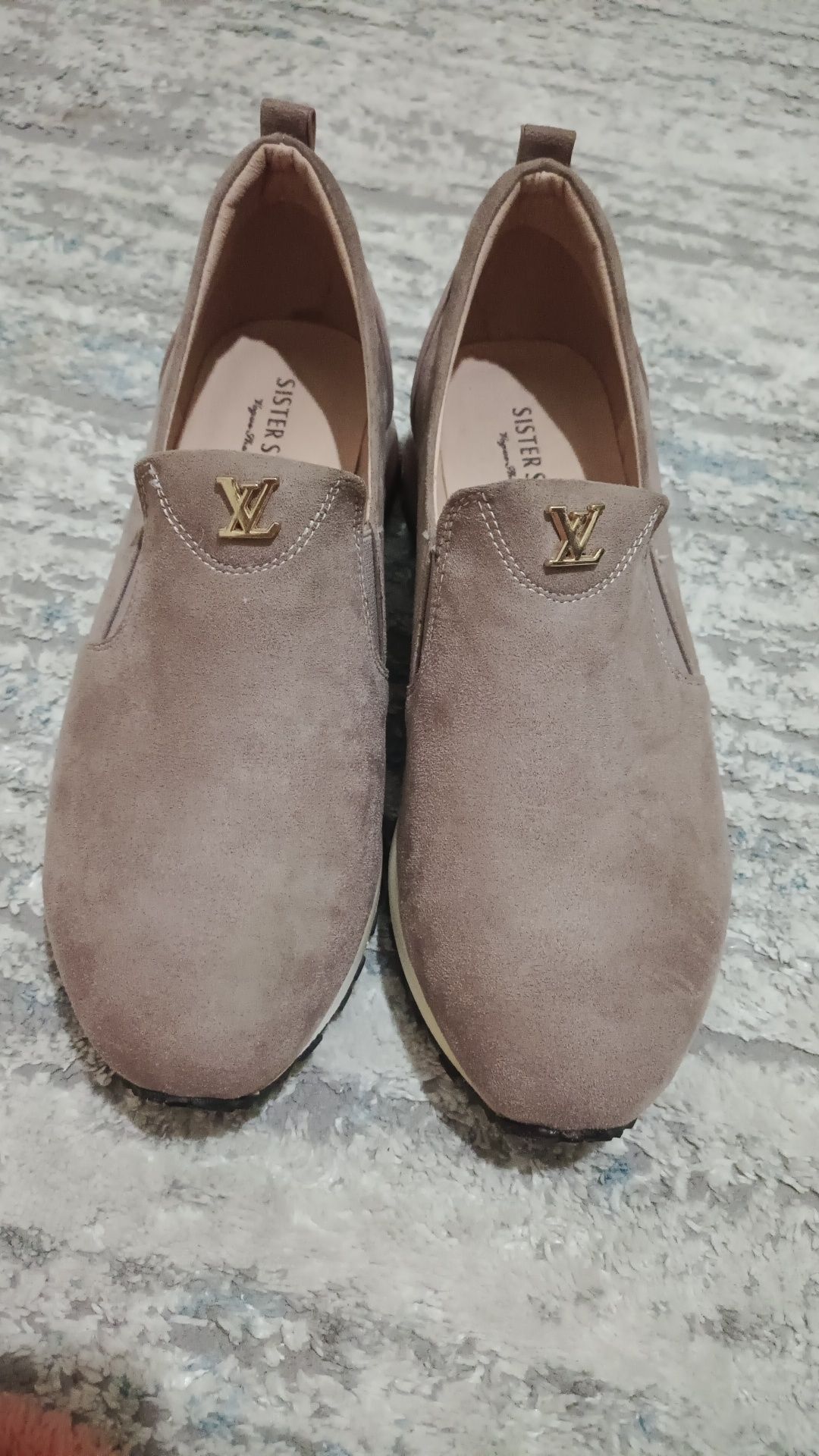 Продам женские лоферы