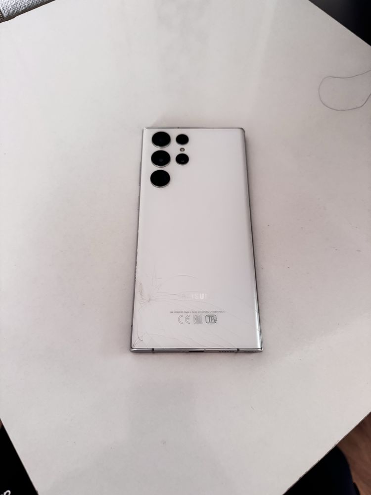 Самсунг S22ultra
