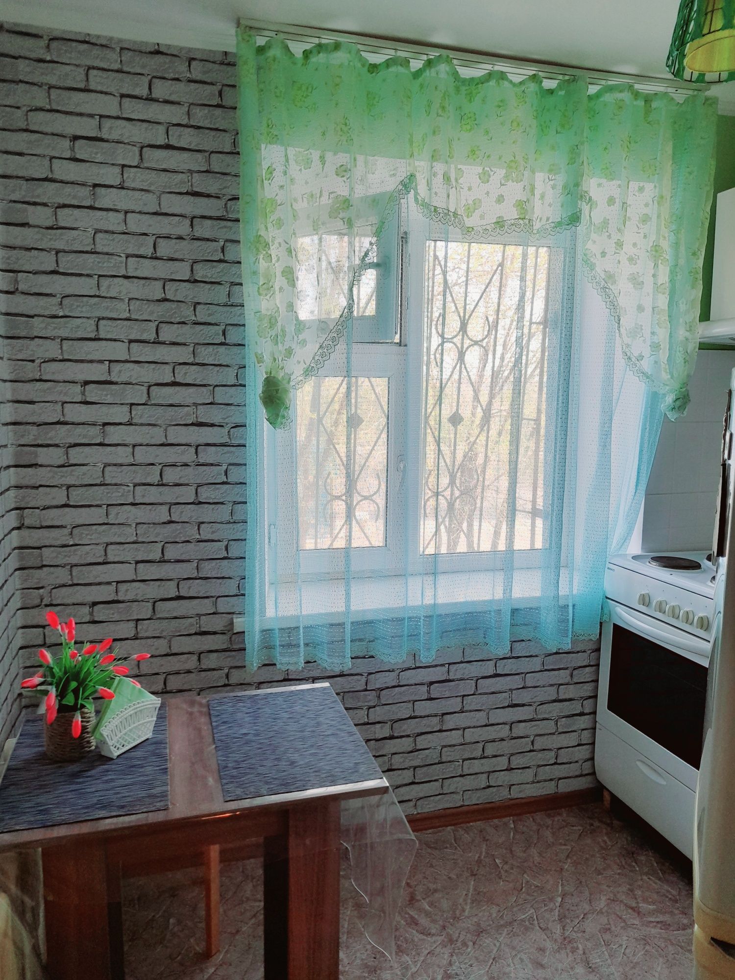 2 ком / час/ сутки/центр/ wi-fi.