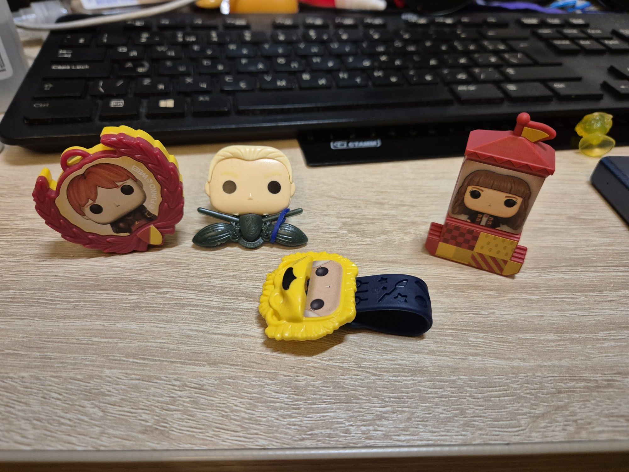 Фигурки Гарри Поттер из Kinder joy Funko
