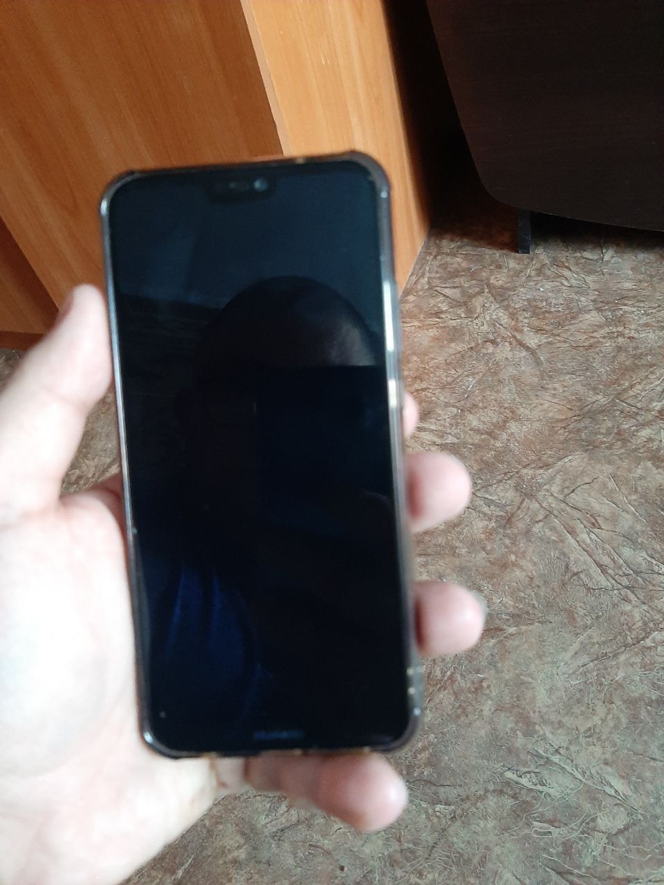 Продам два телефона один p20 lite 4/64 второй xiaomi redmi 10a 4+2 /12