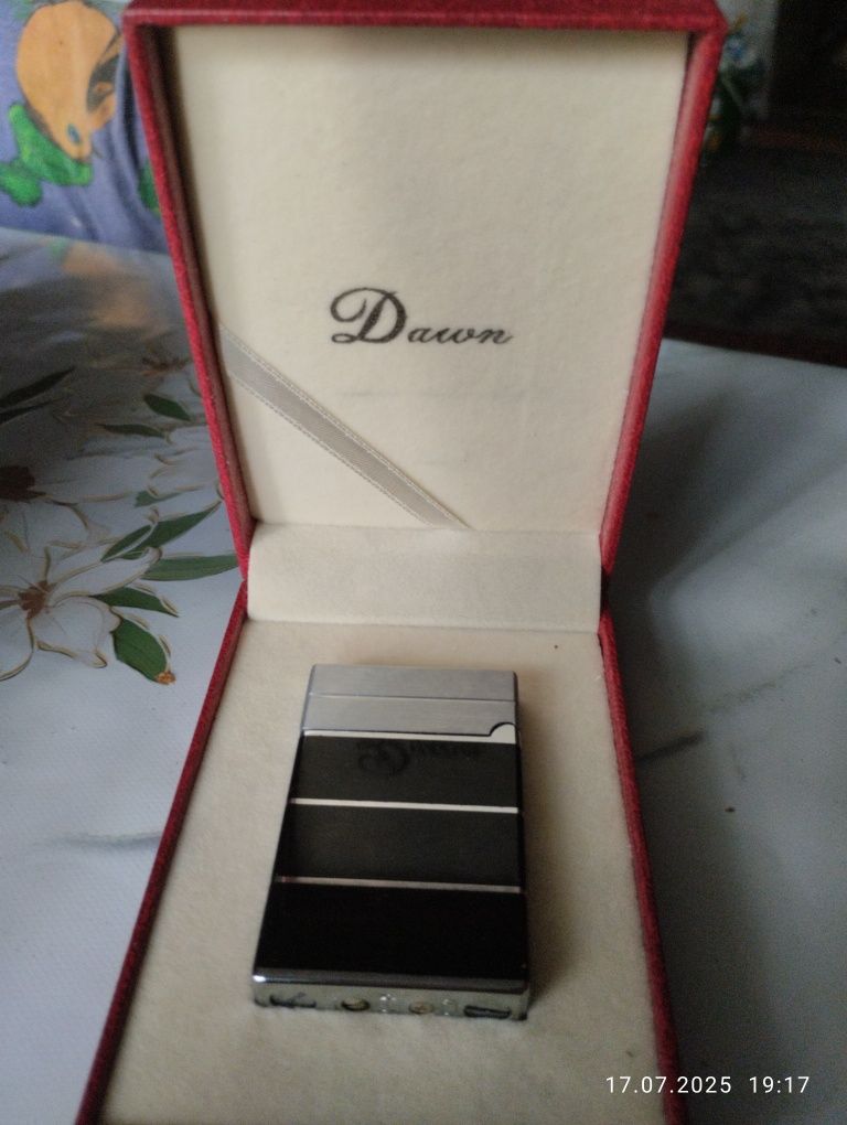 Продам зажигалку Dupont