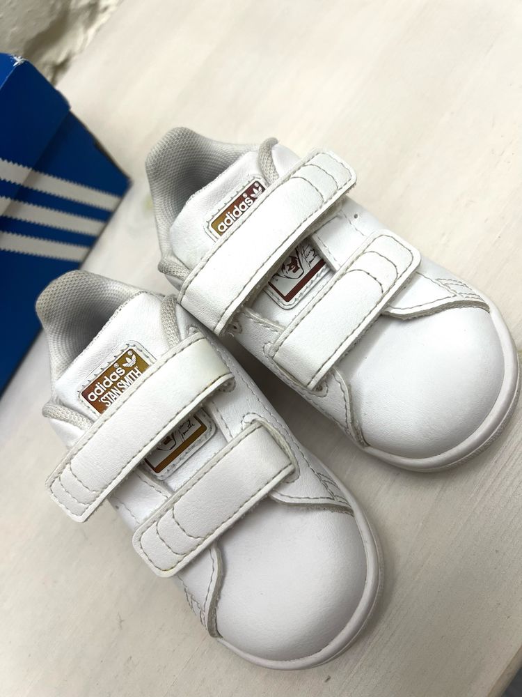 Adidas детские кроссовки Stan Smith 21р