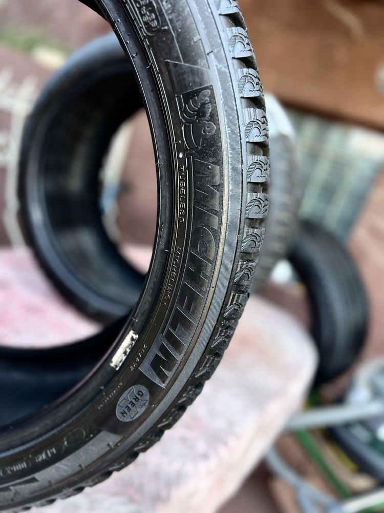 Michelin 265/40/R21, 295/35/R21
