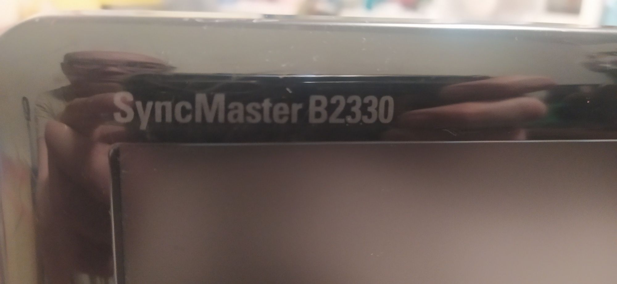 Монитор Samsung B2330