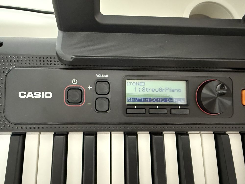 Синтезатор Casio CT-S200