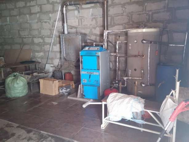 Продам комплекс, готовый бизнес кафе  и две сауны, плюс  летнее кафе.
