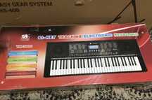ПРОДАМ СРОЧНО синтезатор YONGMEI YM-3800 с подставкой