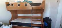 Продам кровать двух этажная,матрасы отдельно