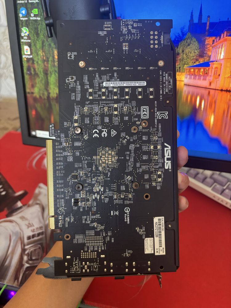RX 580 8 gb ASUS  даксы думыс истеп тур алам дейтиндер болса лс отндер
