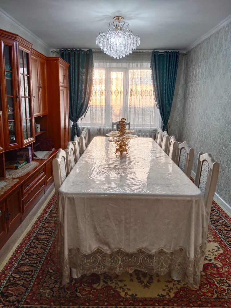 Продам стол со стульями