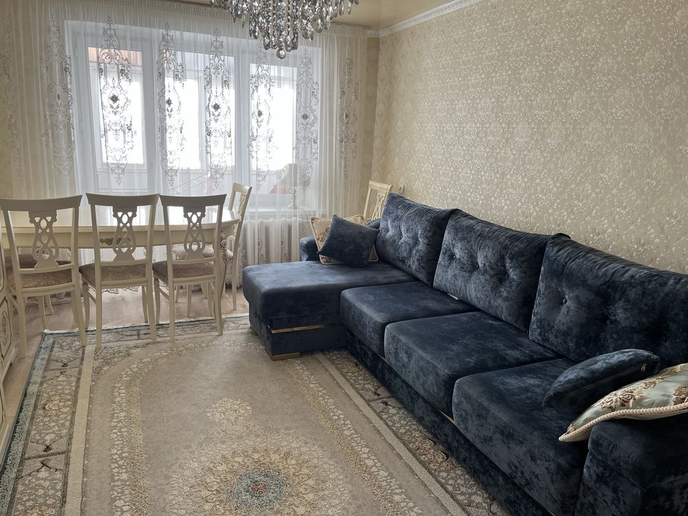 Продам 3-х комнатную квартиру в центре