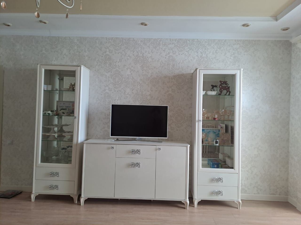 Продается гостинная с мебельного салона Шатура