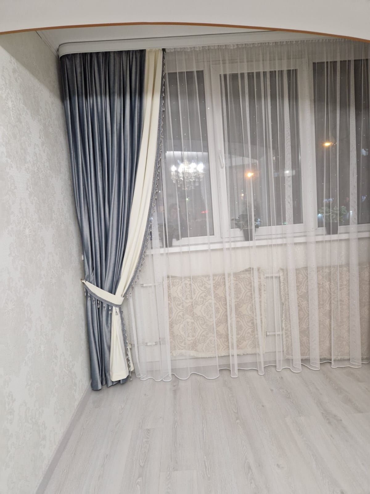 Продаётся превосходная 3-х ком. кв находиться в самом центре 8мкр,