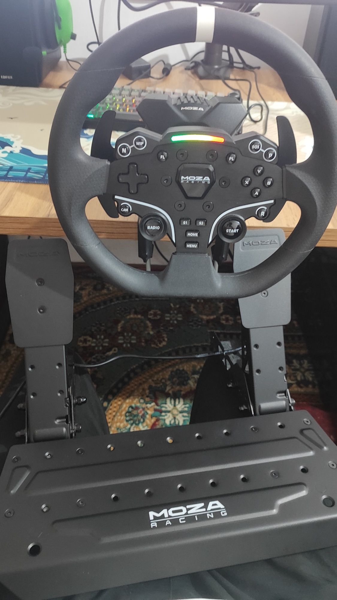 Продам игровой руль Moza R3 PC 4Nm