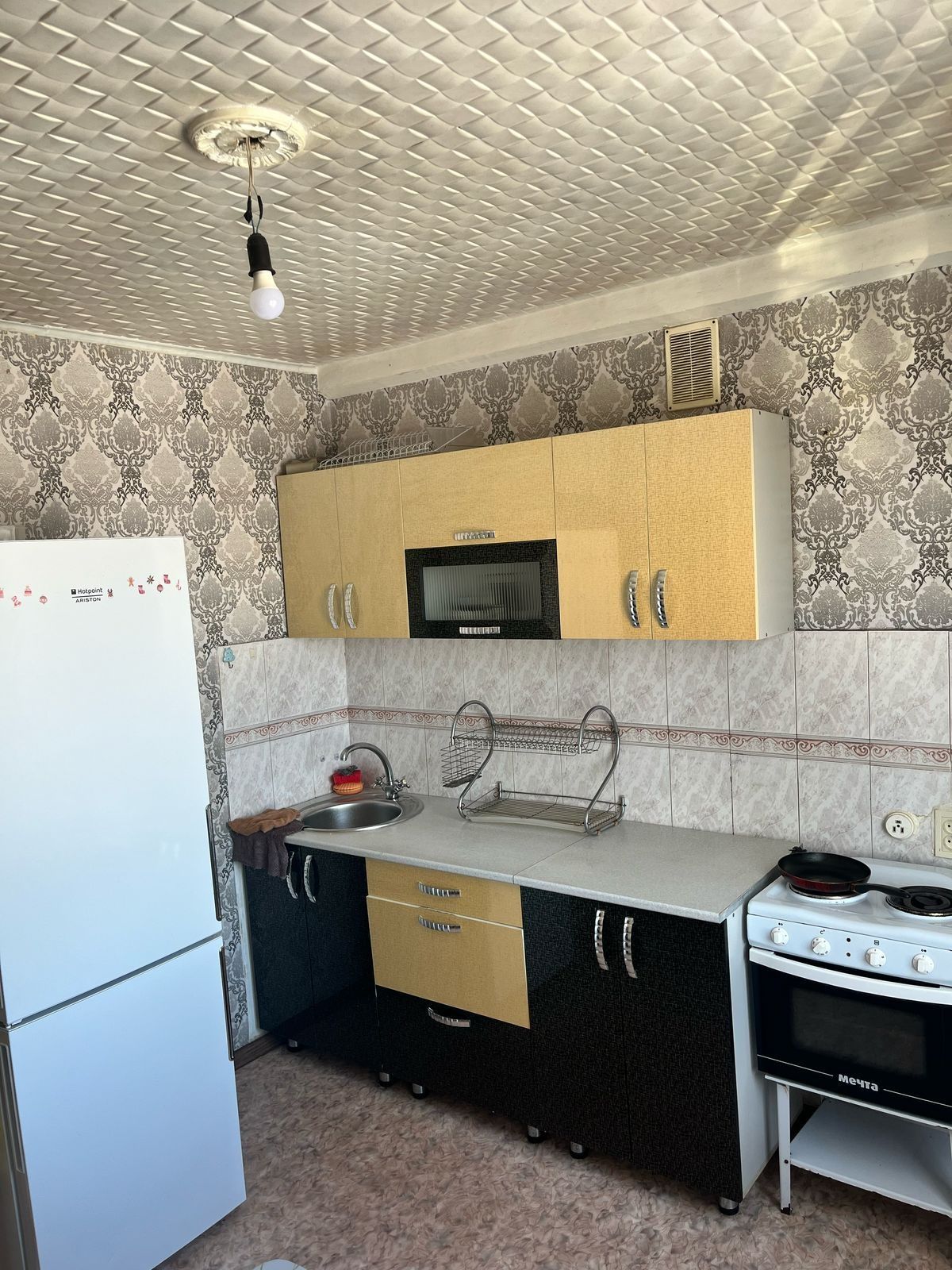 Продам 3х комнатную район Арматурного завода