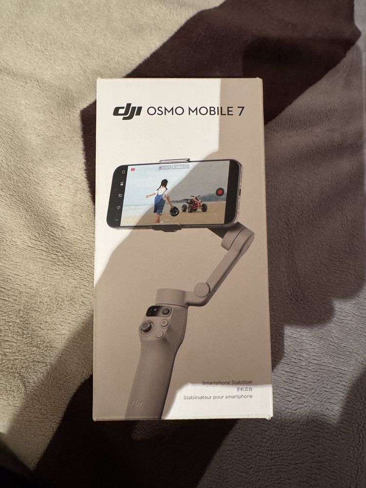 Продам стабилизатор DJI osmo mobile 7