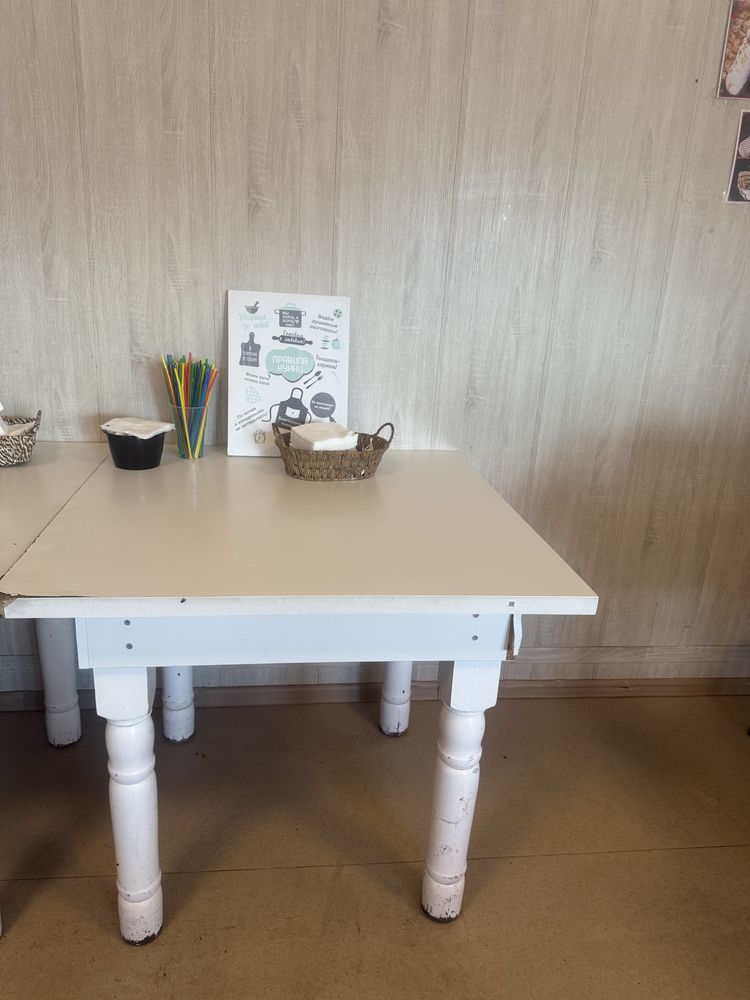 Продам столы , размер 90 на 90
