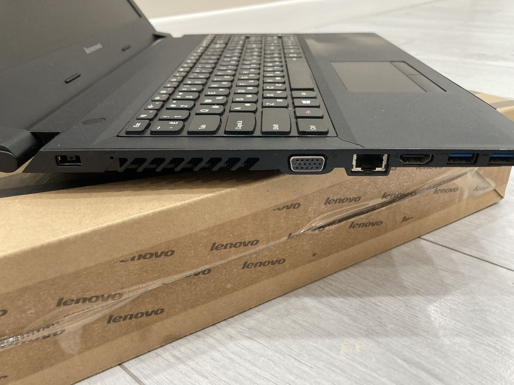 Ноутбук Lenovo B50-80 15,6/Core i7/RAM 6GB/DVDRW/Win10