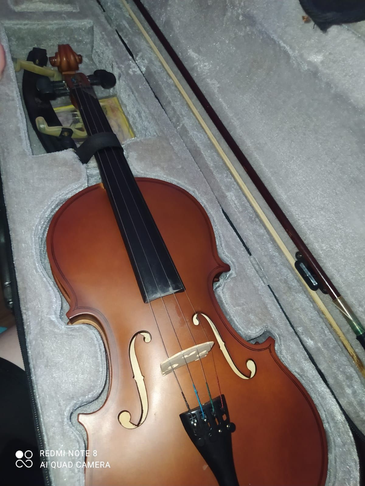 Продам скрипку 3/4 в комплекте
