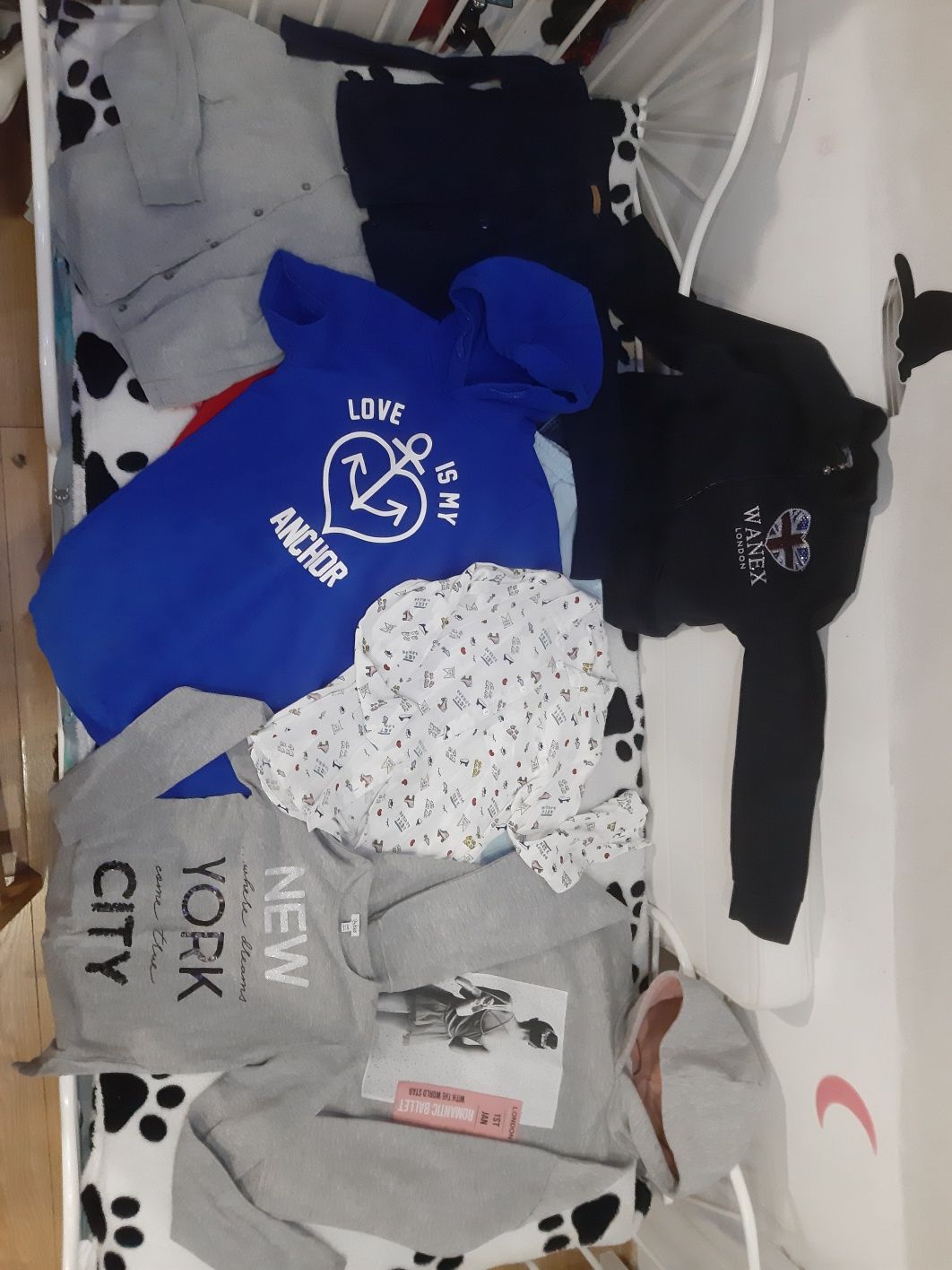 Продам вещи на девочку 7-9 лет, 2 Пакета и обувь(кожа,демисезон).. .
