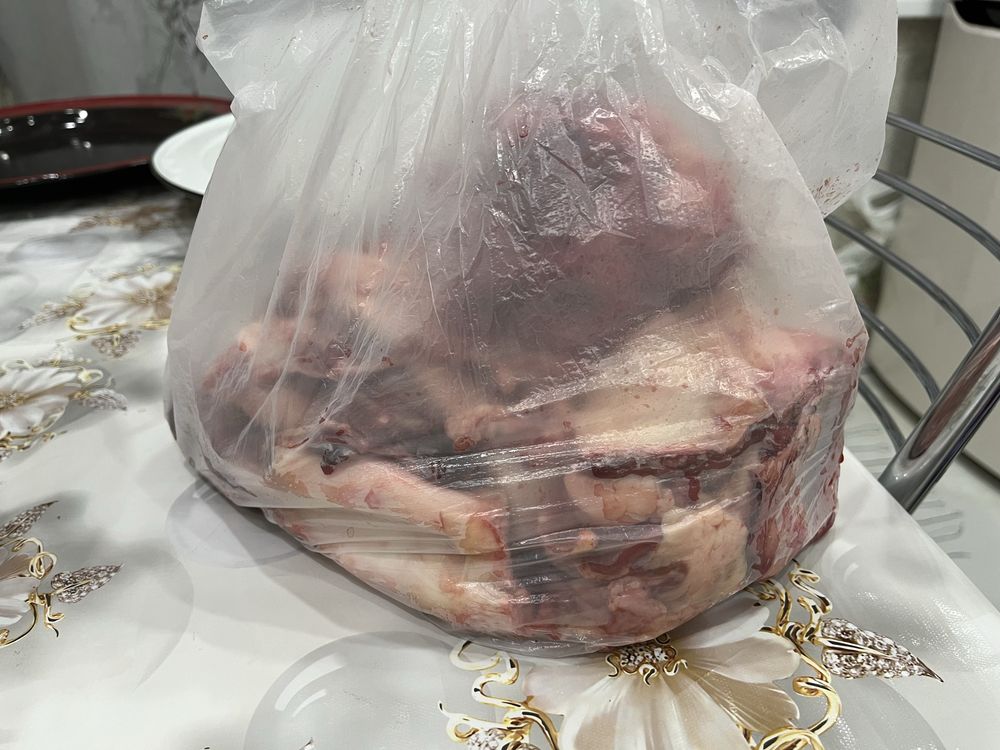 Продам мясные обрезки и кости