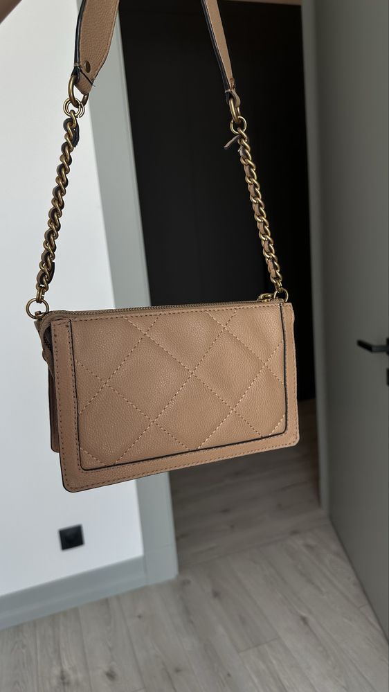 Продам сумочку Guess оригинал