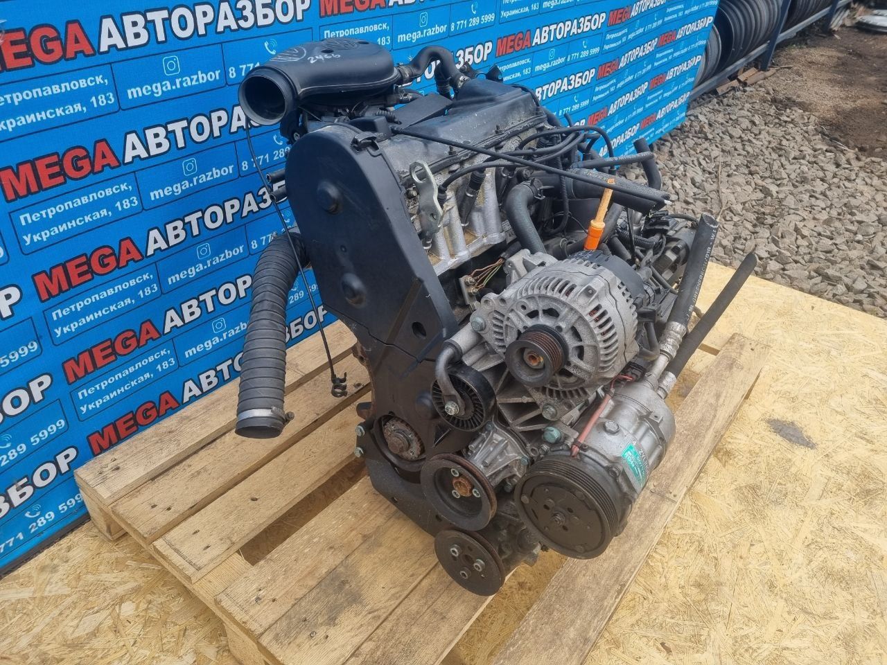 Двигатель  ADZ на VW passat 1.8 моно